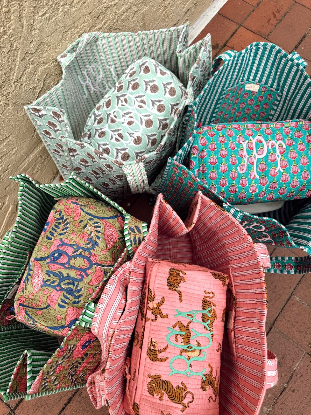 tote bags INR5200