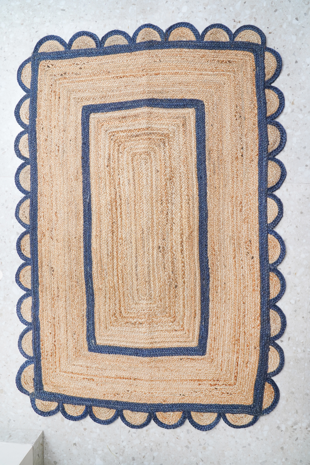 Blue Jute Scallop Rug