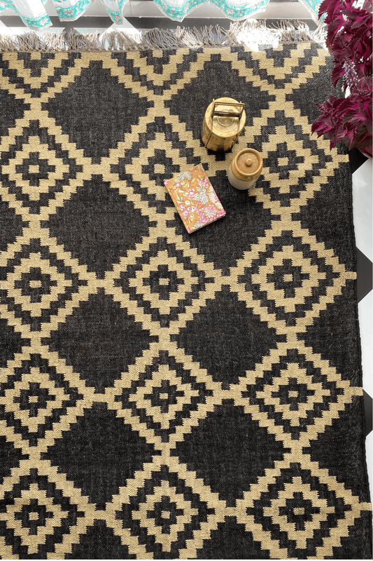 Almas Kilim Rug